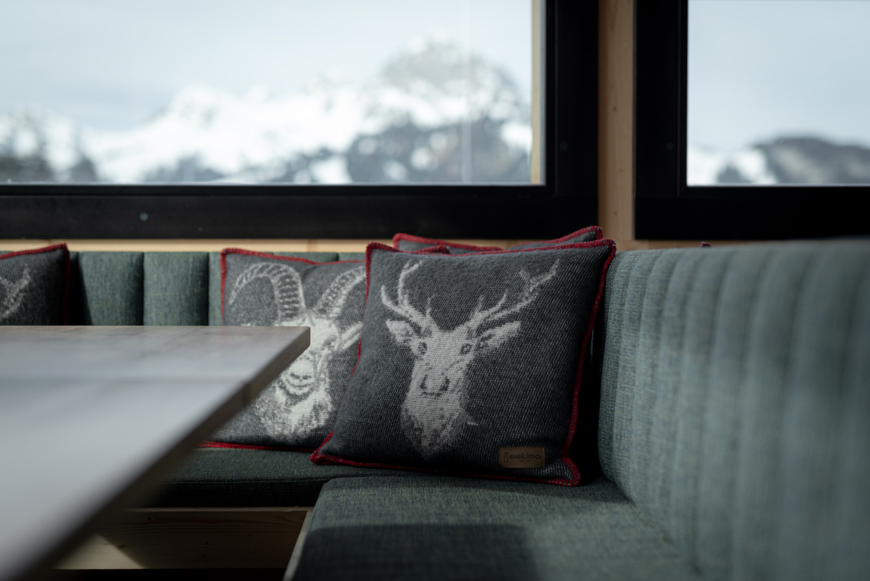 Neubau Bar/Restaurant Eggli-Lounge