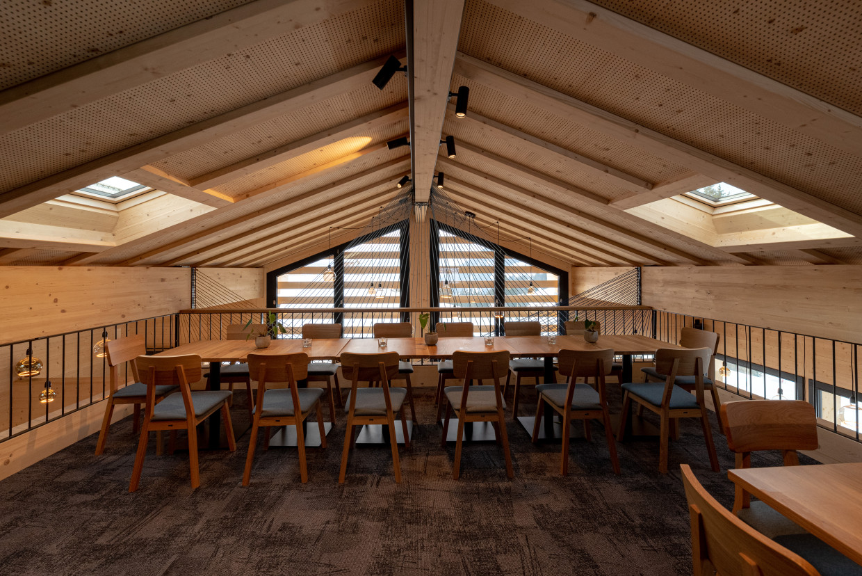 Neubau Bar/Restaurant Eggli-Lounge