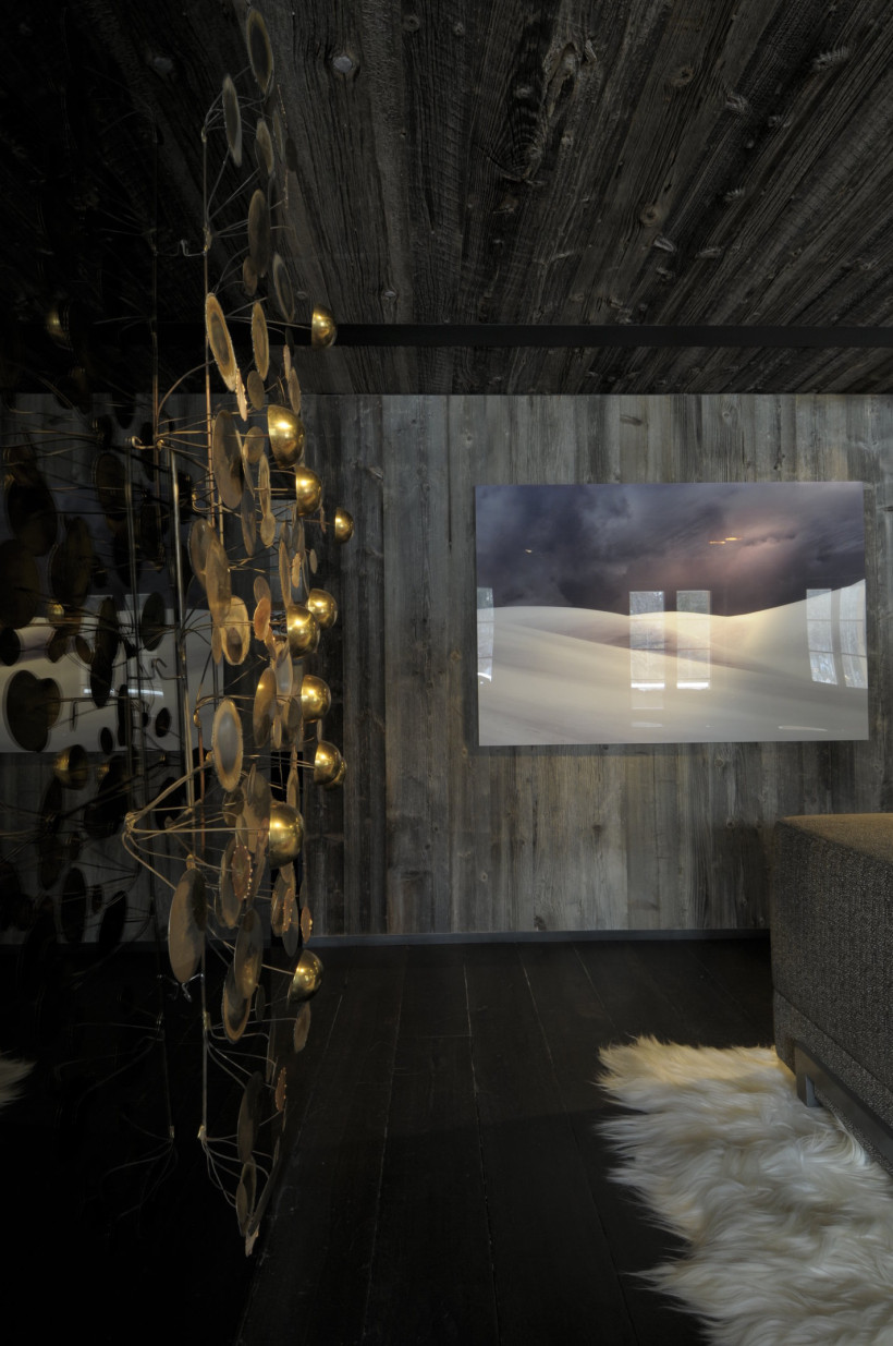 New construction chalet with 2 apartments