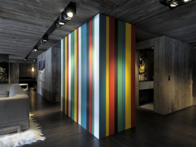 New construction chalet with 2 apartments