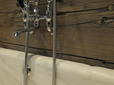 New construction chalet with 2 apartments