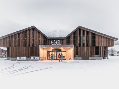 New valley and mountain station, gondola lift Eggli, Gstaad