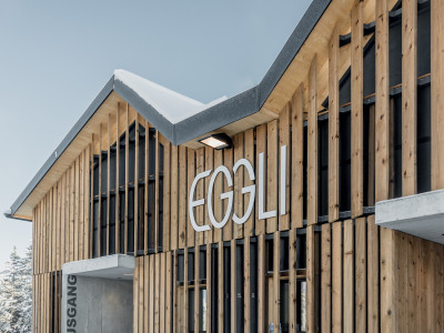 New valley and mountain station, gondola lift Eggli, Gstaad